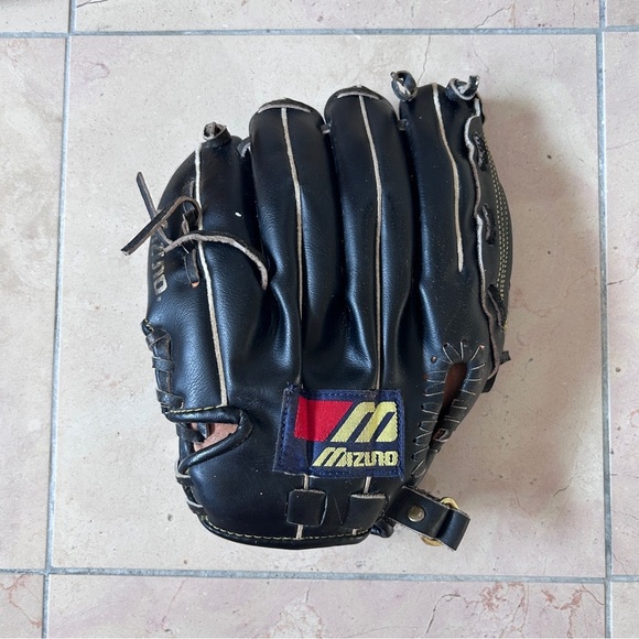 Mizuno Max Flex MZ107 Youth Black Baseball Glove Full Grain Leather “Left Hand” - Picture 2 of 9